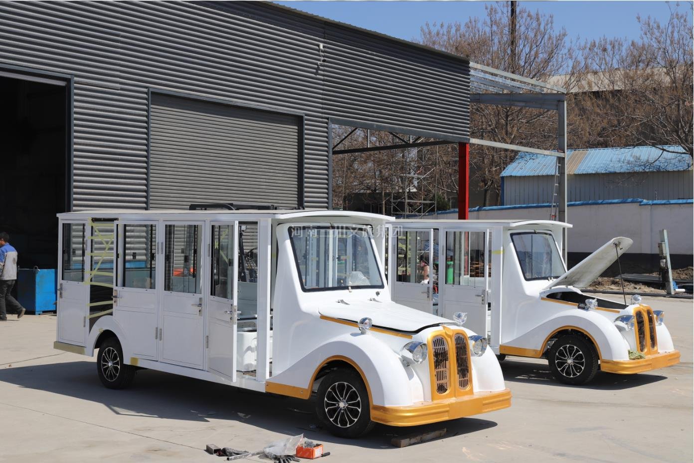 旅游電動(dòng)觀光車,觀光車多少錢一臺(tái),電動(dòng)觀光車制造廠家,觀光車廠家排名,電動(dòng)觀光車多少錢報(bào)價(jià),
