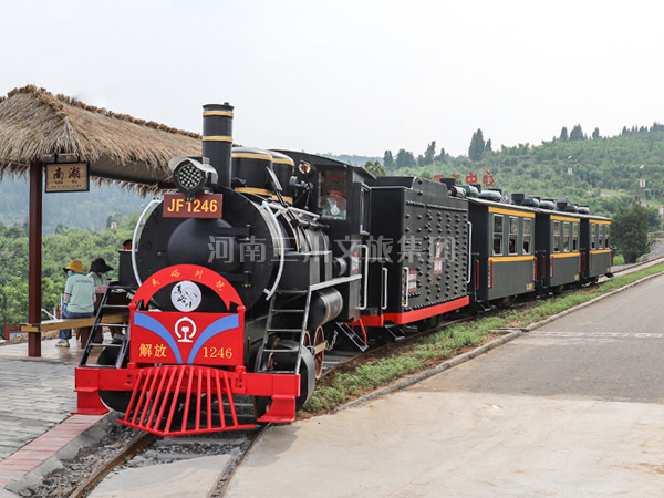 大型半封閉軌道火車(chē),軌道觀光火車(chē),觀光火車(chē)廠家