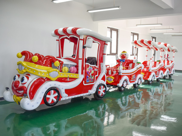 電動(dòng)觀光小火車,公園觀光電動(dòng)小火車電池,旅游觀光小火車生產(chǎn)廠家